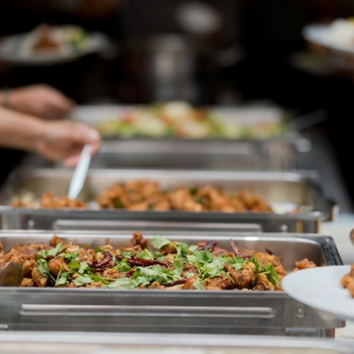 Como escolher o melhor serviço de almoço para sua empresa Serviço de Refeições Empresariais Sorocaba Buffet de Almoço e Jantar Itu